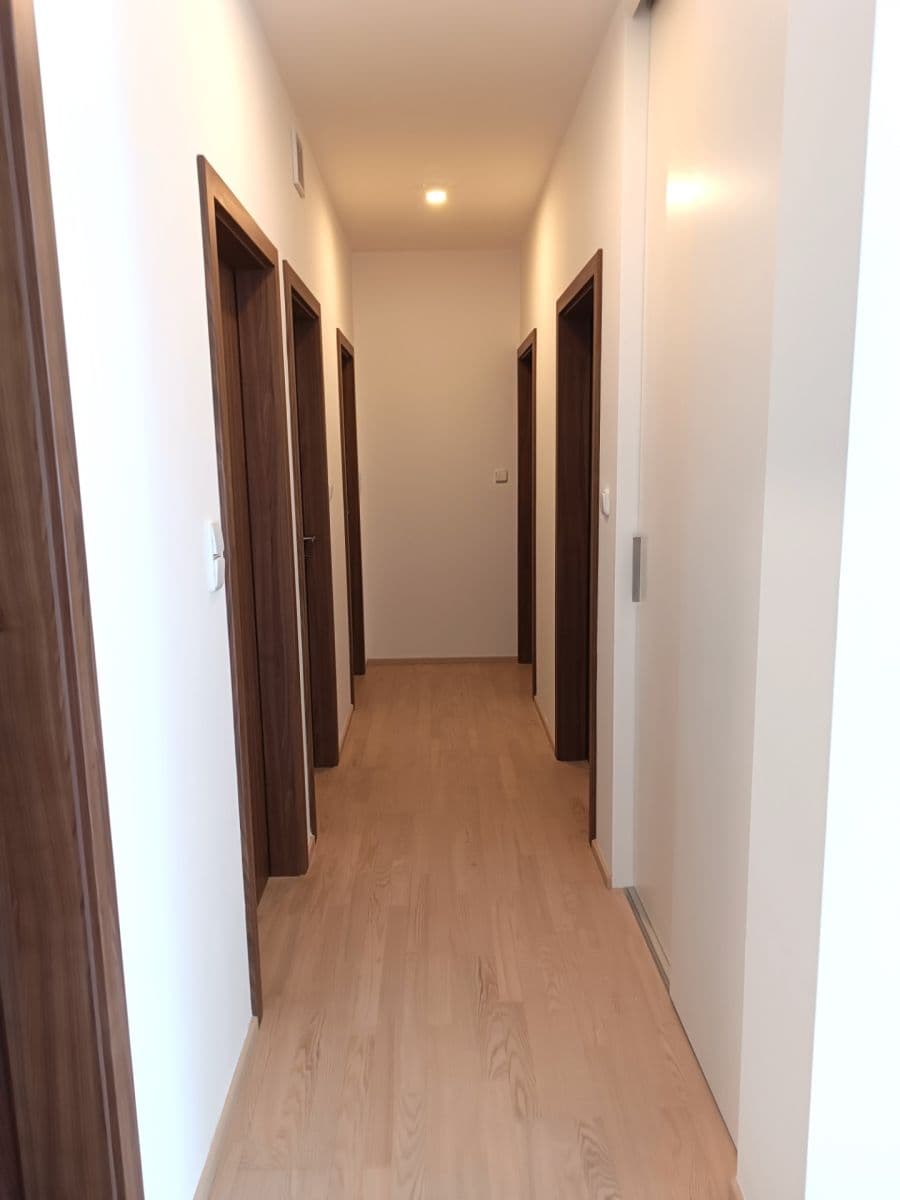 Pronájem bytu 3+kk 104 m², Zakšínská, Praha, Praha Pronájem bytu 3+kk 104 m², Zakšínská, Praha, Praha