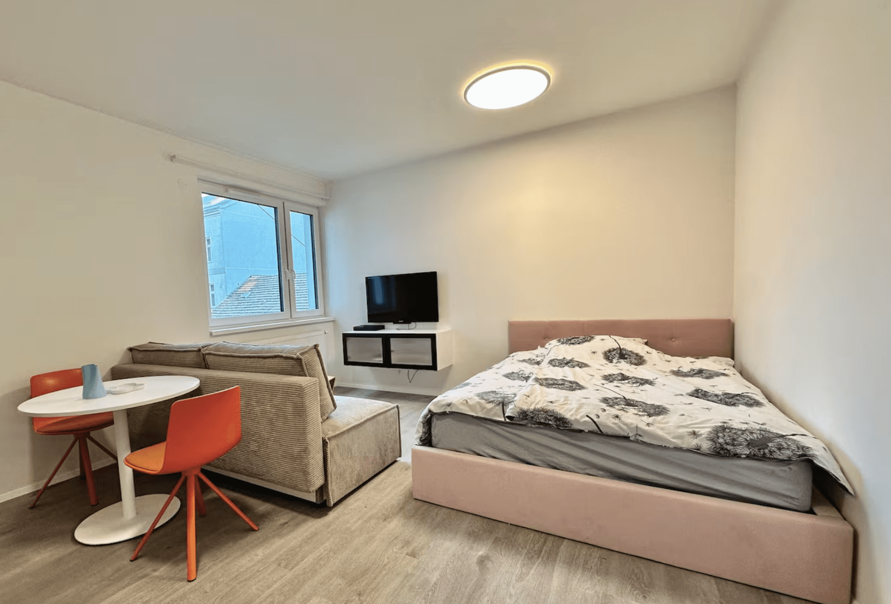 Pronájem bytu 1+kk 30 m², Nad Kolčavkou, Praha, Praha Pronájem bytu 1+kk 30 m², Nad Kolčavkou, Praha, Praha