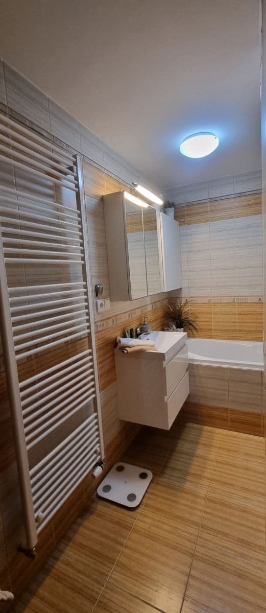 Prodej bytu 2+kk 64 m², Žižkovo náměstí, Chrudim, Pardubický kraj Prodej bytu 2+kk 64 m², Žižkovo náměstí, Chrudim, Pardubický kraj
