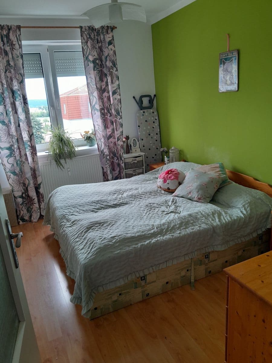 Pronájem bytu 2+kk 51 m², Na Větrníku, Chrudim, Pardubický kraj Pronájem bytu 2+kk 51 m², Na Větrníku, Chrudim, Pardubický kraj