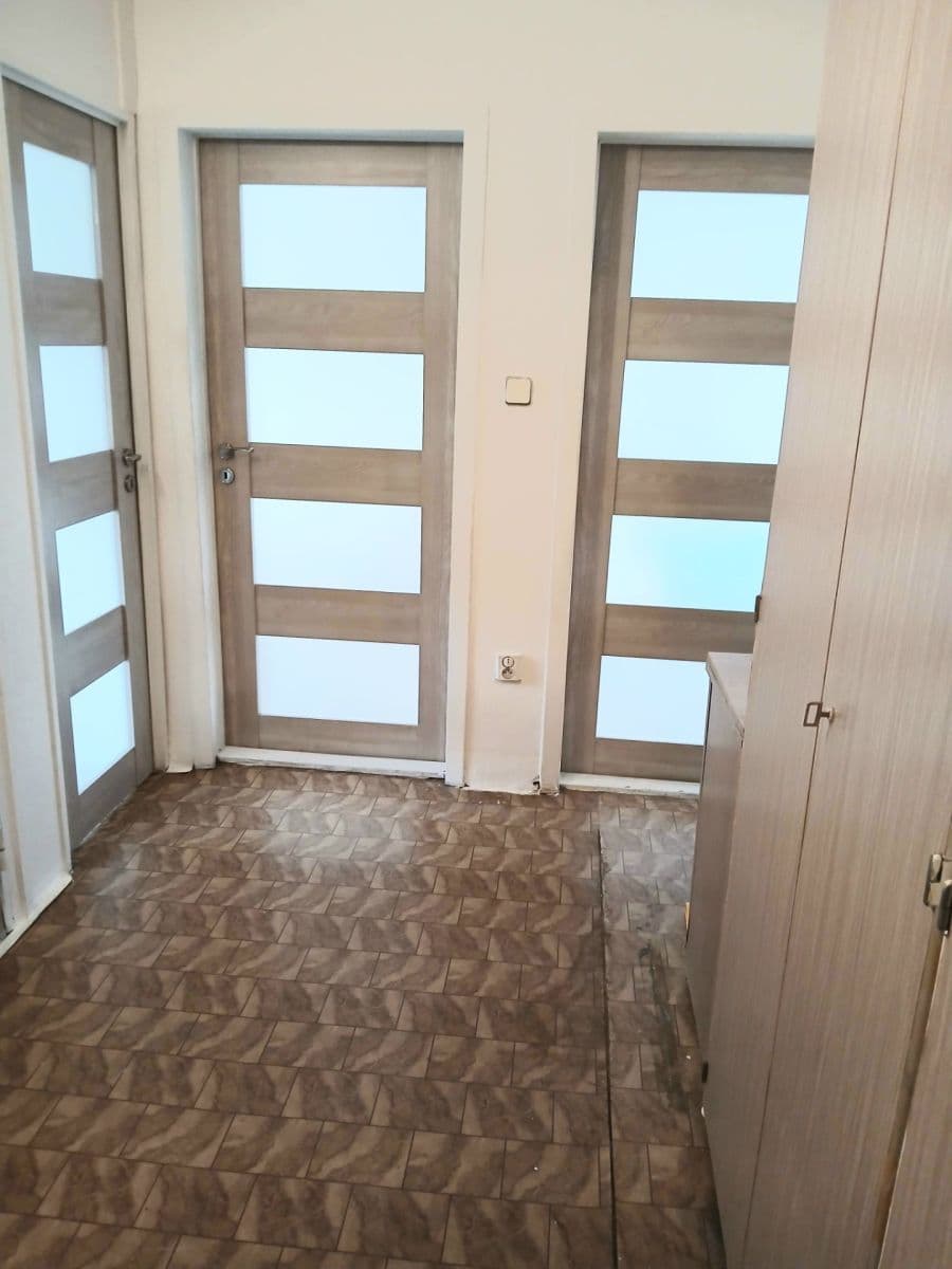 Prodej bytu 2+1 54 m², Dlouhá, Trutnov, Královéhradecký kraj Prodej bytu 2+1 54 m², Dlouhá, Trutnov, Královéhradecký kraj