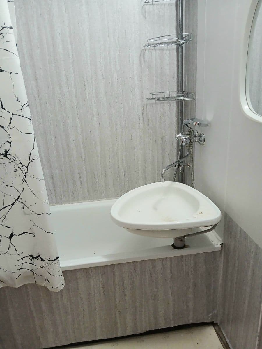 Prodej bytu 2+1 54 m², Dlouhá, Trutnov, Královéhradecký kraj Prodej bytu 2+1 54 m², Dlouhá, Trutnov, Královéhradecký kraj