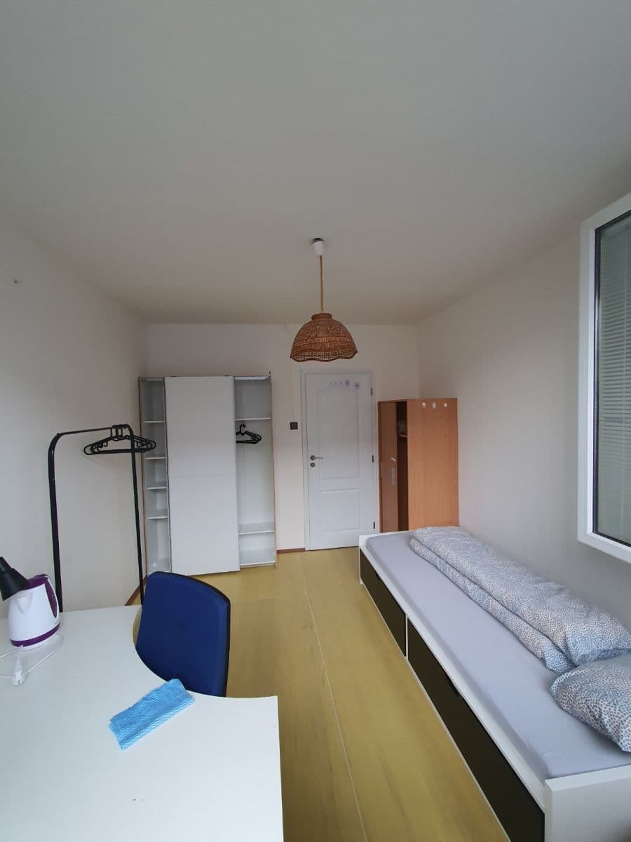 Pronájem bytu 3+1 69 m², Ješetická, Praha, Praha Pronájem bytu 3+1 69 m², Ješetická, Praha, Praha