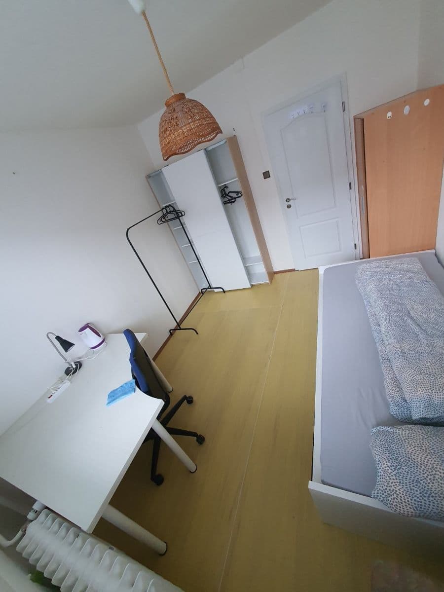 Pronájem bytu 3+1 69 m², Ješetická, Praha, Praha Pronájem bytu 3+1 69 m², Ješetická, Praha, Praha