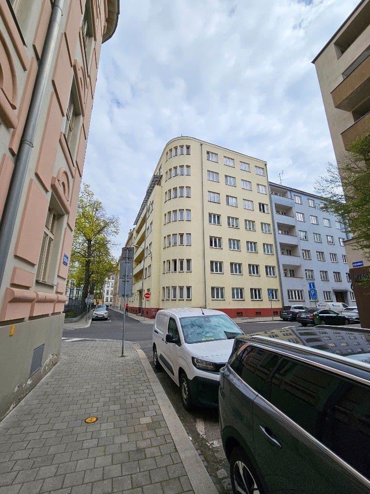 Prodej bytu 2+1 62 m², Veleslavínova, Ostrava, Moravskoslezský kraj Prodej bytu 2+1 62 m², Veleslavínova, Ostrava, Moravskoslezský kraj