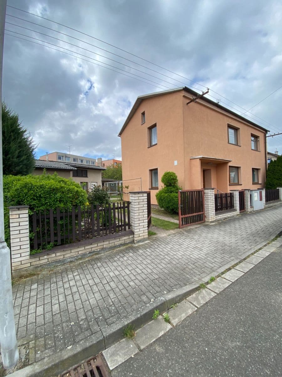 Prodej domu 159 m², pozemek 1.183 m², Dukelských hrdinů, Vrdy, Středočeský kraj Prodej domu 159 m², pozemek 1.183 m², Dukelských hrdinů, Vrdy, Středočeský kraj