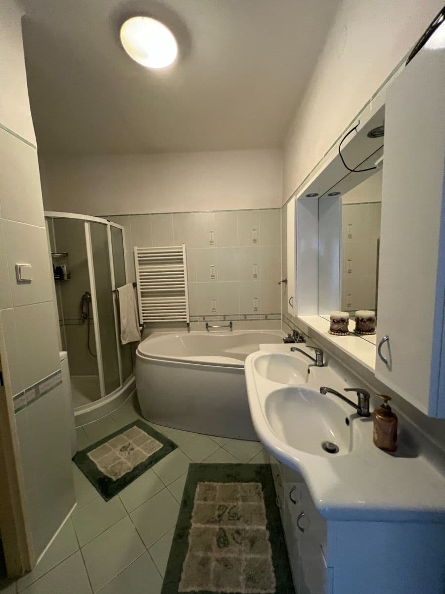 Prodej domu 159 m², pozemek 1.183 m², Dukelských hrdinů, Vrdy, Středočeský kraj Prodej domu 159 m², pozemek 1.183 m², Dukelských hrdinů, Vrdy, Středočeský kraj