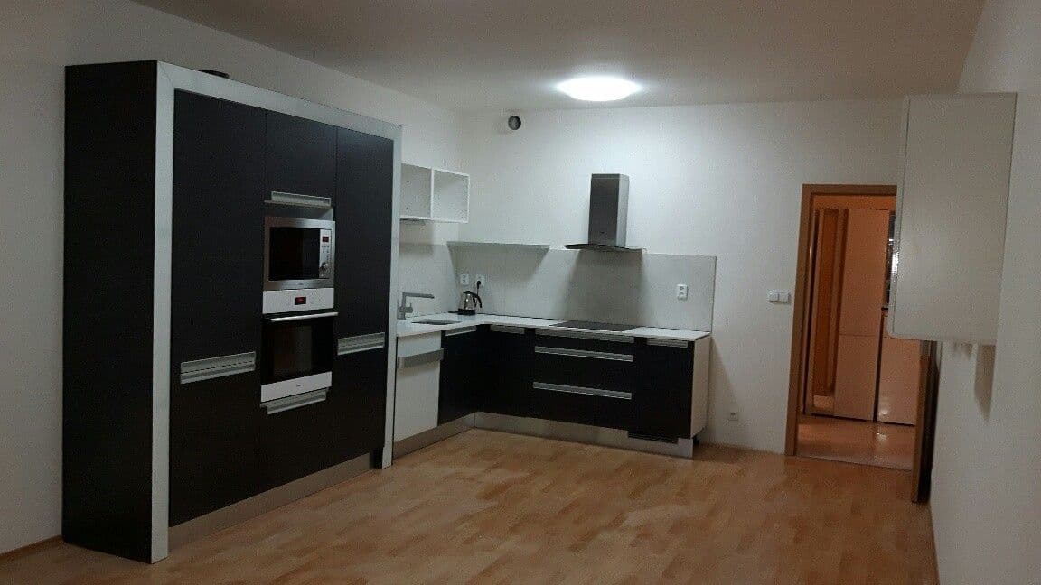 Pronájem bytu 2+kk 62 m², Jiráskova, Benešov, Středočeský kraj Pronájem bytu 2+kk 62 m², Jiráskova, Benešov, Středočeský kraj
