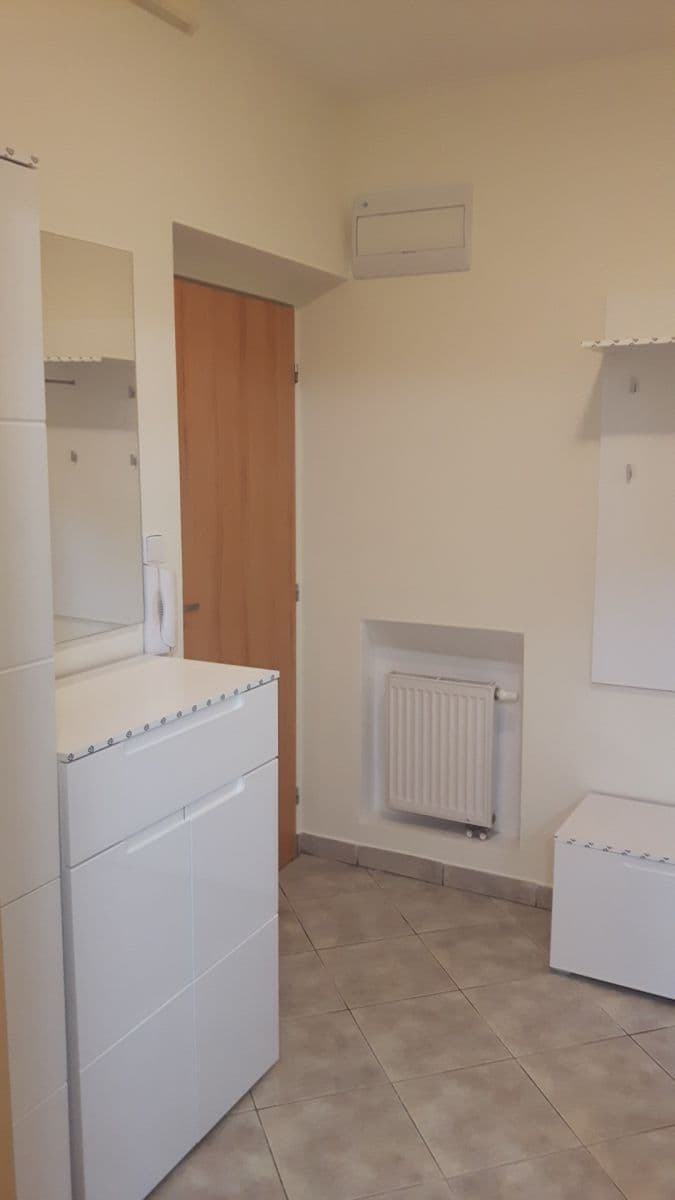 Pronájem bytu 2+kk 62 m², Jiráskova, Benešov, Středočeský kraj Pronájem bytu 2+kk 62 m², Jiráskova, Benešov, Středočeský kraj
