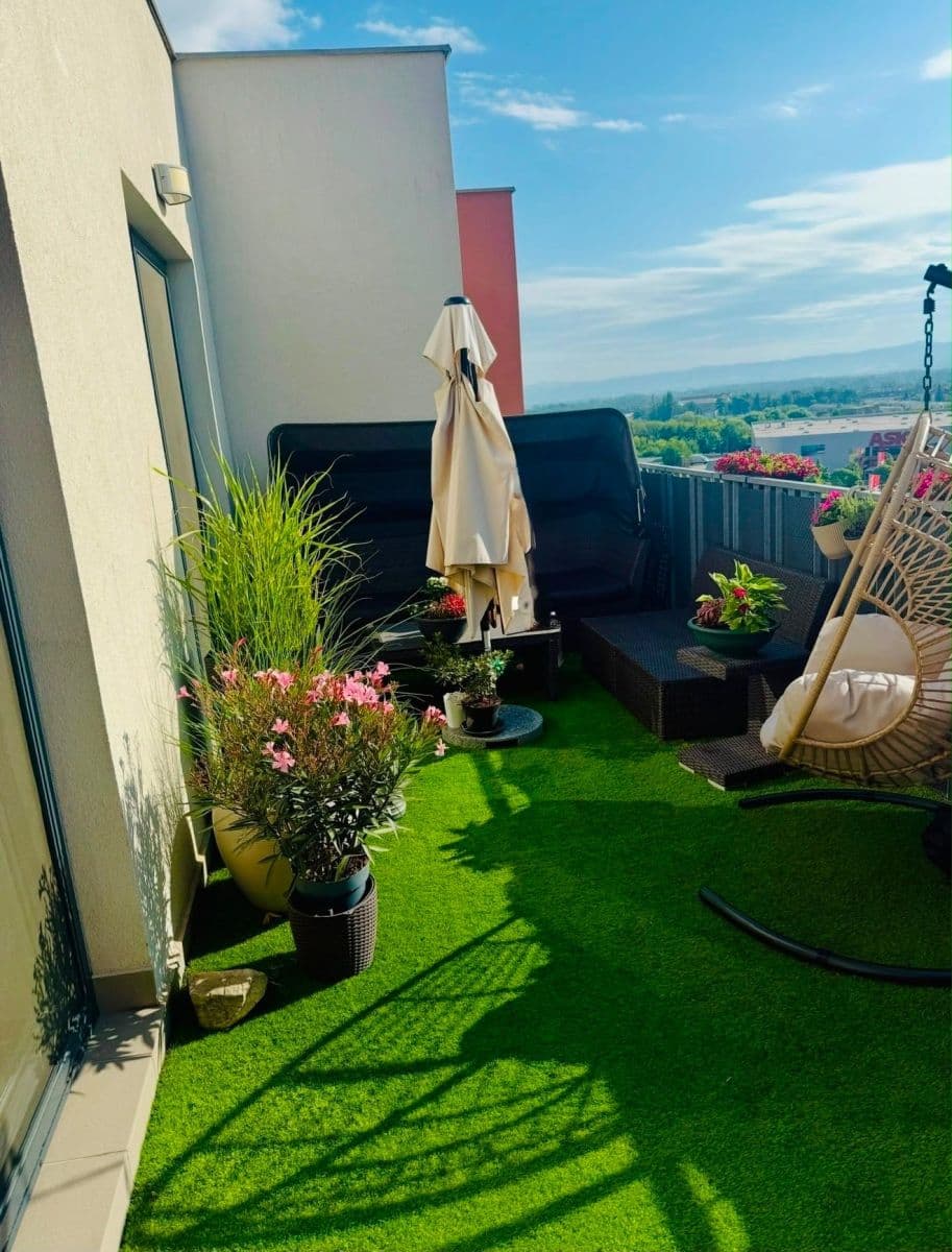 Pronájem bytu 4+kk 105 m², Edvarda Beneše, Olomouc, Olomoucký kraj Pronájem bytu 4+kk 105 m², Edvarda Beneše, Olomouc, Olomoucký kraj