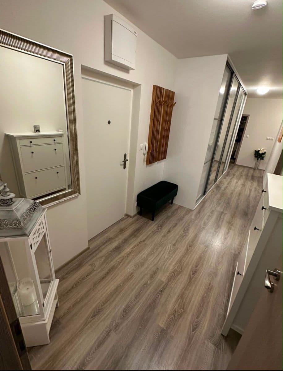 Pronájem bytu 4+kk 105 m², Edvarda Beneše, Olomouc, Olomoucký kraj Pronájem bytu 4+kk 105 m², Edvarda Beneše, Olomouc, Olomoucký kraj