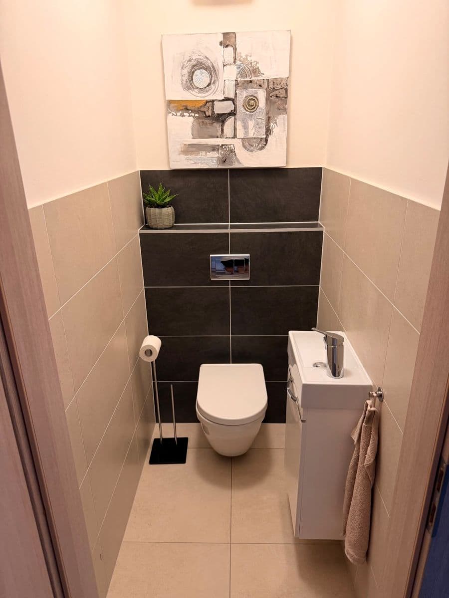 Pronájem bytu 4+kk 105 m², Edvarda Beneše, Olomouc, Olomoucký kraj Pronájem bytu 4+kk 105 m², Edvarda Beneše, Olomouc, Olomoucký kraj