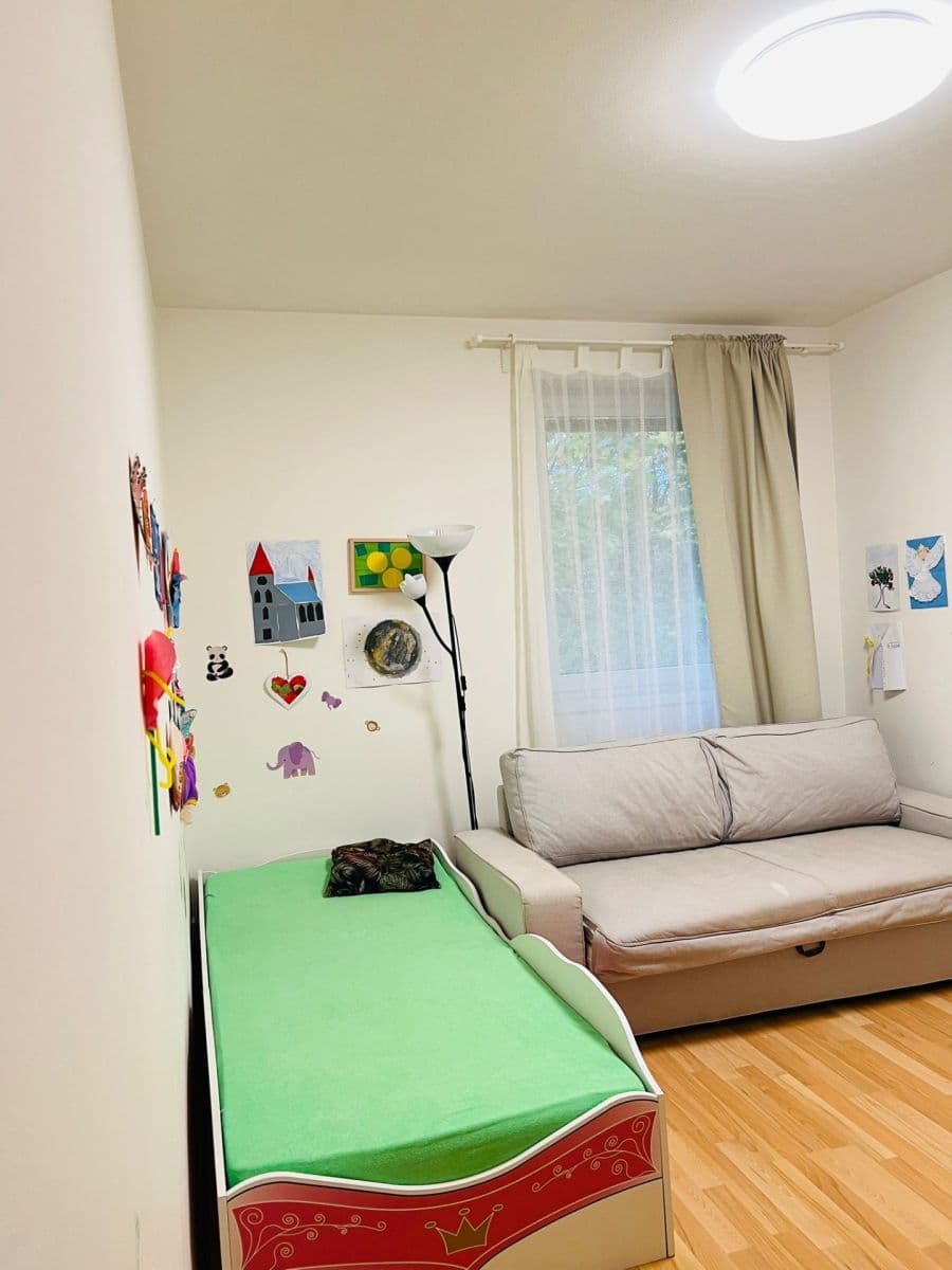 Prodej bytu 4+kk 92 m², Kaštanová, Milovice, Středočeský kraj Prodej bytu 4+kk 92 m², Kaštanová, Milovice, Středočeský kraj