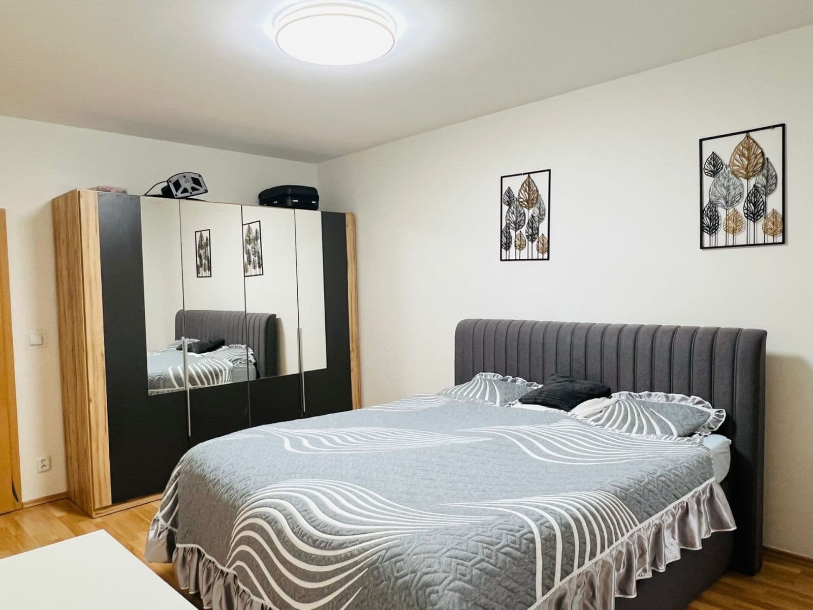Prodej bytu 4+kk 92 m², Kaštanová, Milovice, Středočeský kraj Prodej bytu 4+kk 92 m², Kaštanová, Milovice, Středočeský kraj