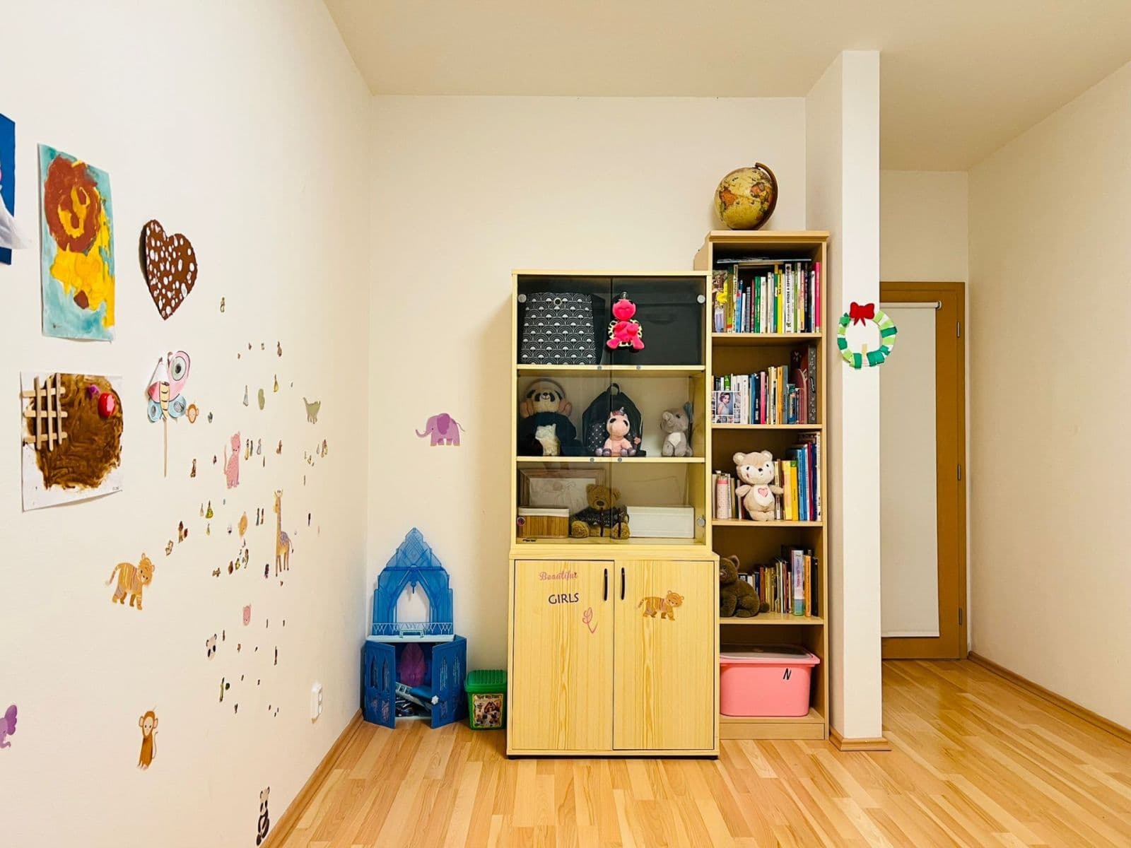 Prodej bytu 4+kk 92 m², Kaštanová, Milovice, Středočeský kraj Prodej bytu 4+kk 92 m², Kaštanová, Milovice, Středočeský kraj