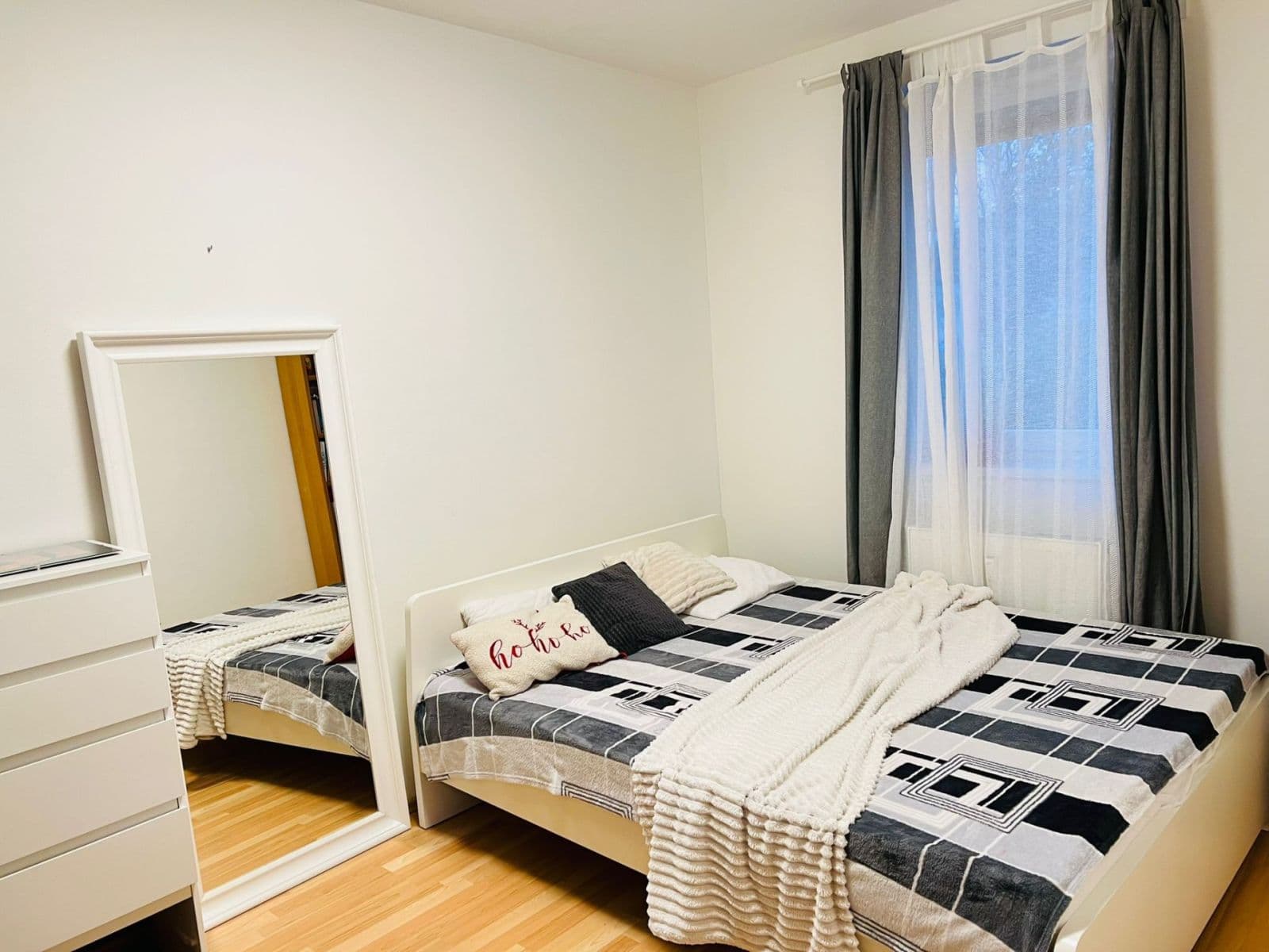 Prodej bytu 4+kk 92 m², Kaštanová, Milovice, Středočeský kraj Prodej bytu 4+kk 92 m², Kaštanová, Milovice, Středočeský kraj