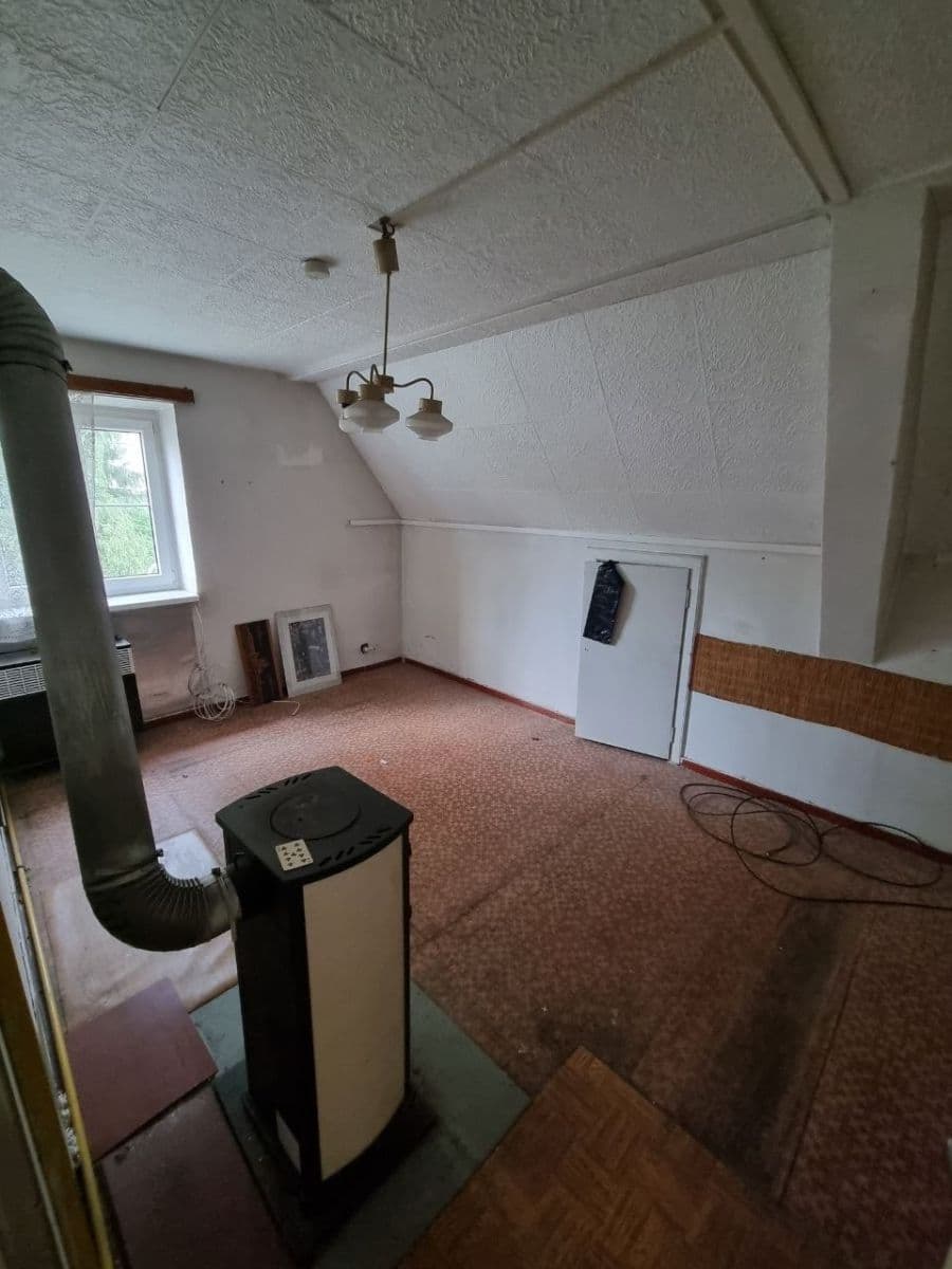 Prodej bytu 3+1 70 m², Severní, Karlovy Vary, Karlovarský kraj Prodej bytu 3+1 70 m², Severní, Karlovy Vary, Karlovarský kraj