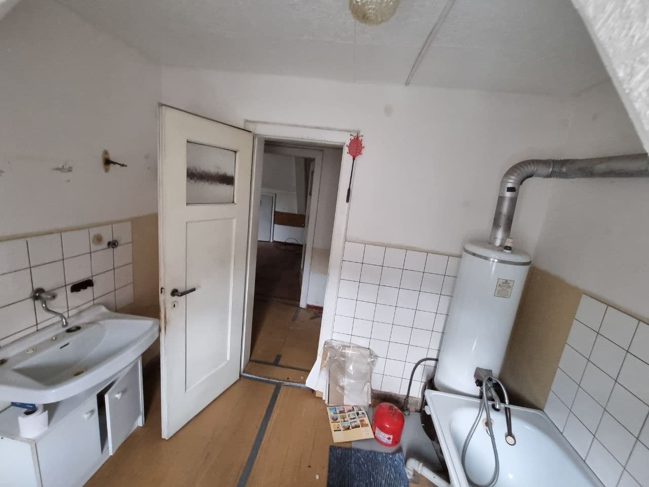 Prodej bytu 3+1 70 m², Severní, Karlovy Vary, Karlovarský kraj Prodej bytu 3+1 70 m², Severní, Karlovy Vary, Karlovarský kraj