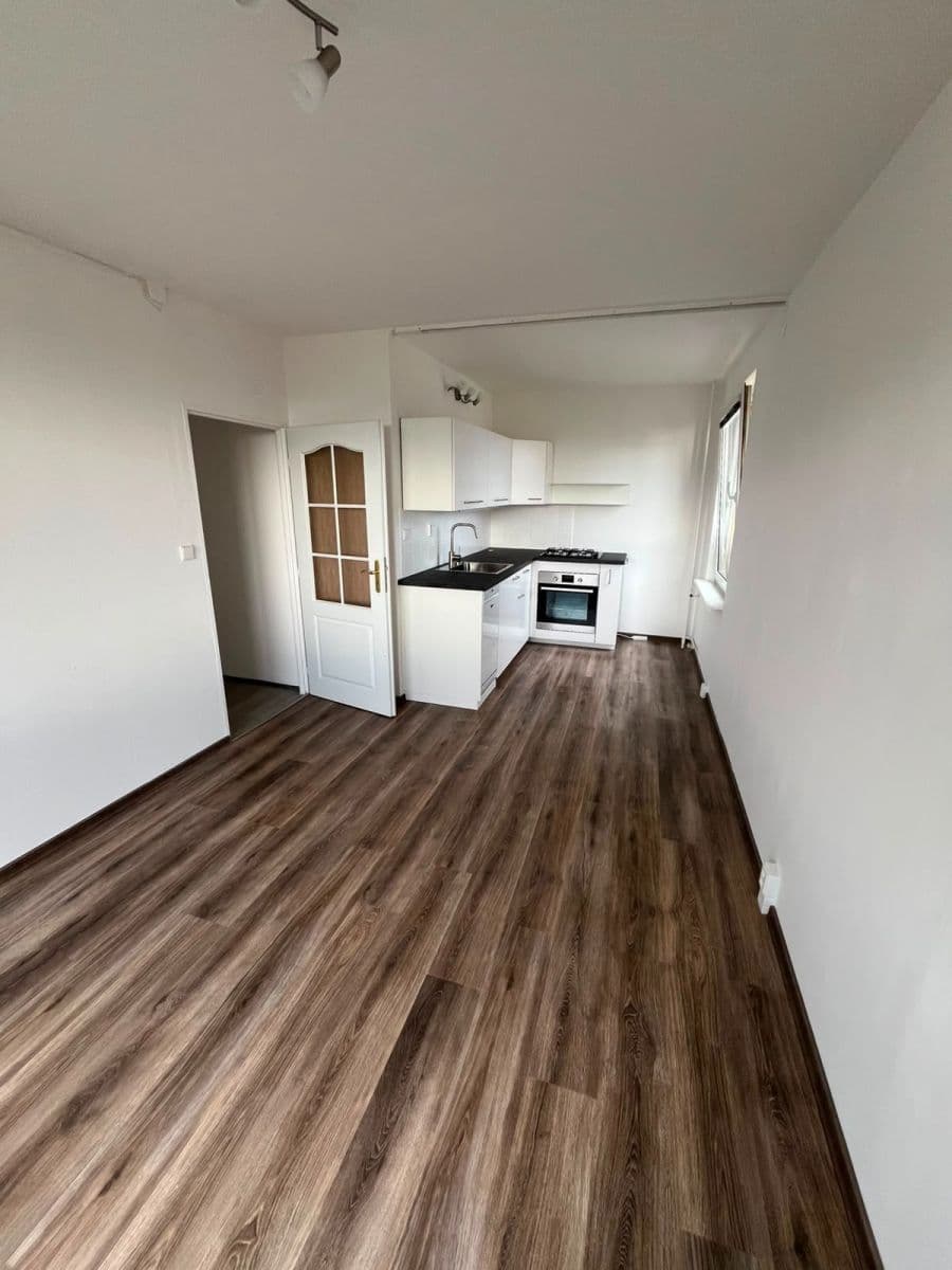 Pronájem bytu 2+kk 40 m², Písečná, Praha, Praha Pronájem bytu 2+kk 40 m², Písečná, Praha, Praha
