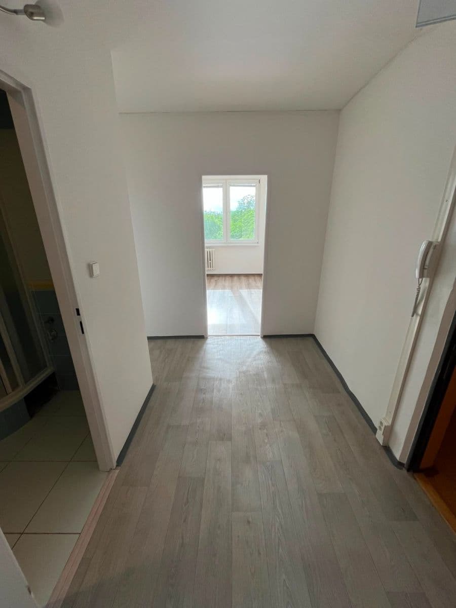 Pronájem bytu 2+kk 40 m², Písečná, Praha, Praha Pronájem bytu 2+kk 40 m², Písečná, Praha, Praha