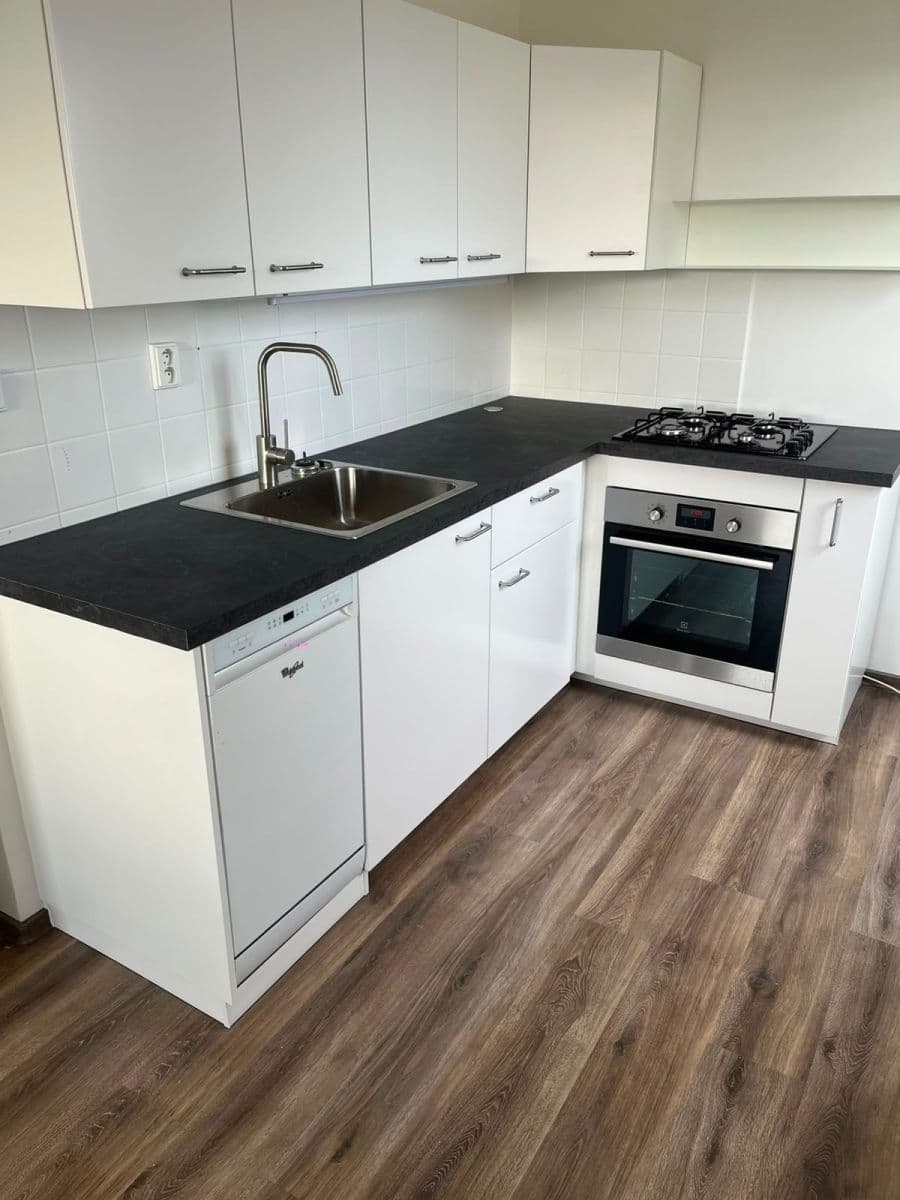 Pronájem bytu 2+kk 40 m², Písečná, Praha, Praha Pronájem bytu 2+kk 40 m², Písečná, Praha, Praha
