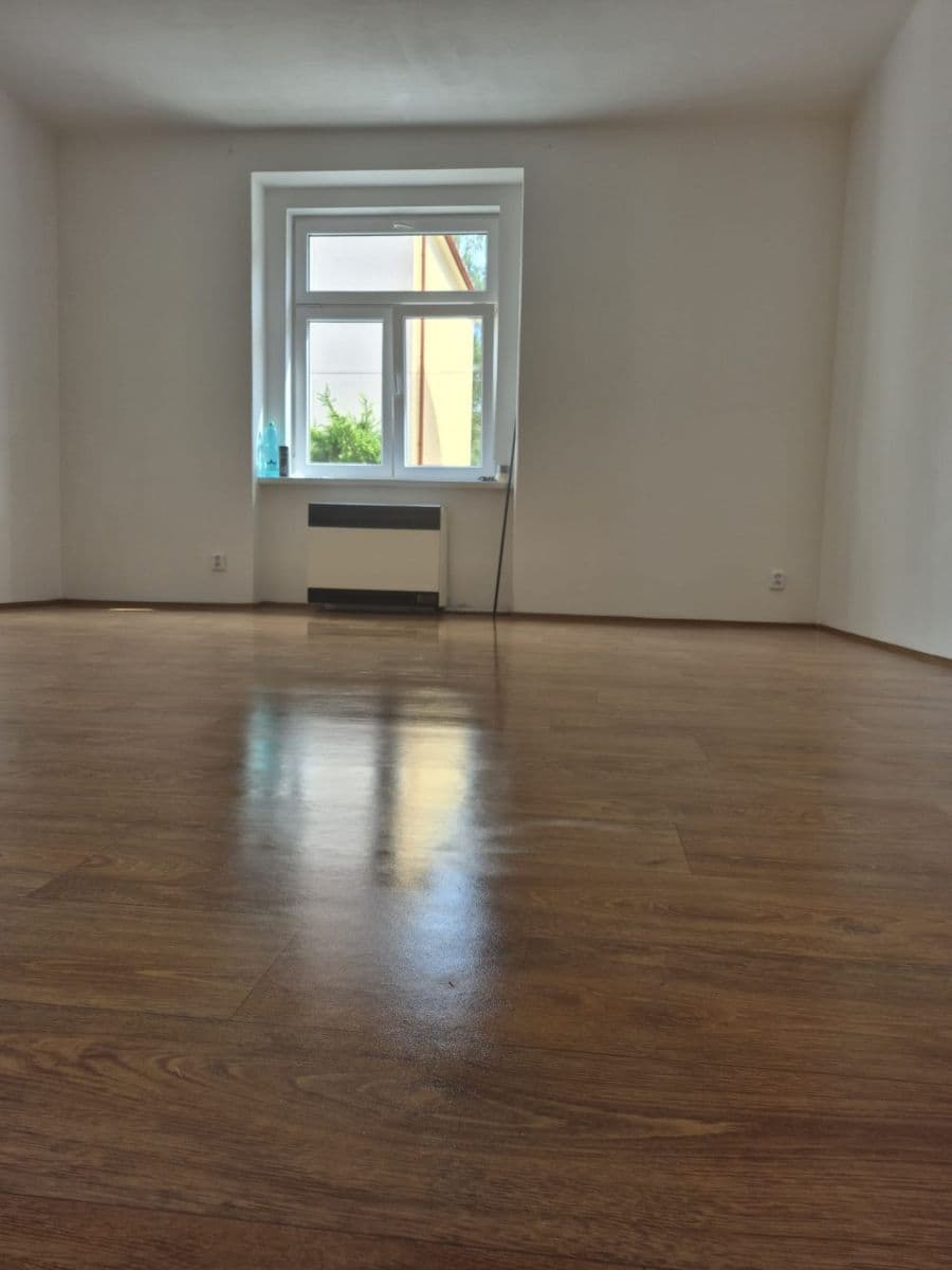 Pronájem bytu 2+kk 48 m², Vančurova, Cheb, Karlovarský kraj Pronájem bytu 2+kk 48 m², Vančurova, Cheb, Karlovarský kraj