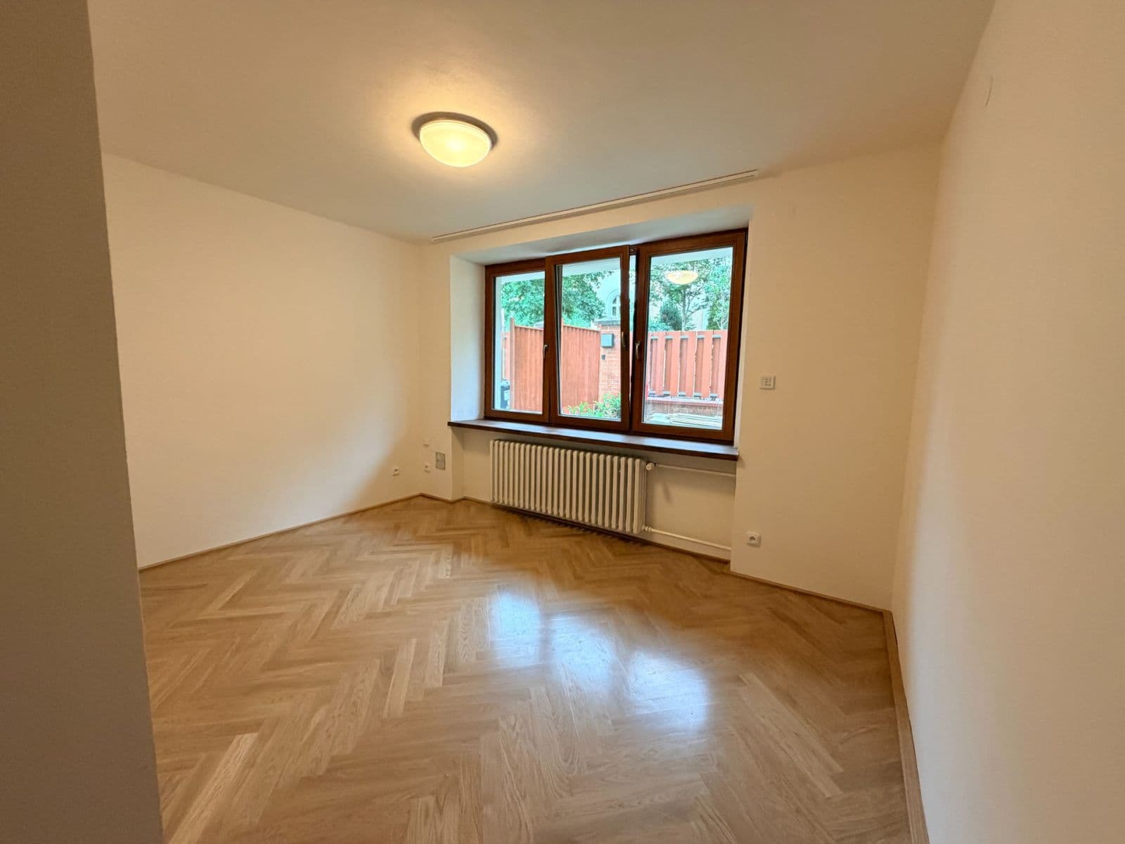 Pronájem bytu 2+kk 48 m², Nad Santoškou, Praha, Praha Pronájem bytu 2+kk 48 m², Nad Santoškou, Praha, Praha