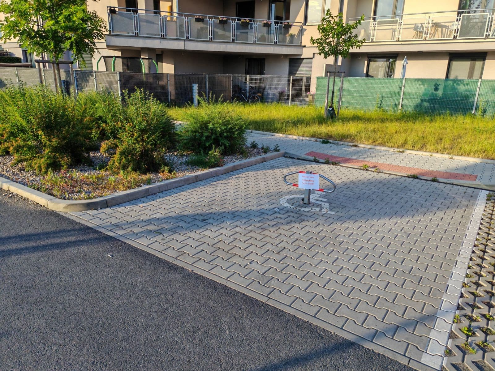 Pronájem garáže 19 m², Brandýs nad Labem-Stará Boleslav, Středočeský kraj Pronájem garáže 19 m², Brandýs nad Labem-Stará Boleslav, Středočeský kraj