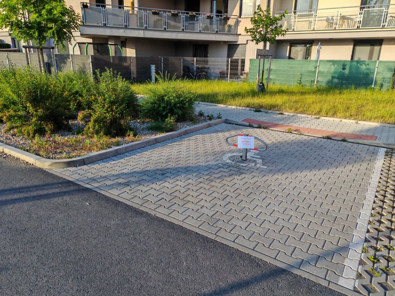 Pronájem garáže 19 m², Brandýs nad Labem-Stará Boleslav, Středočeský kraj Pronájem garáže 19 m², Brandýs nad Labem-Stará Boleslav, Středočeský kraj