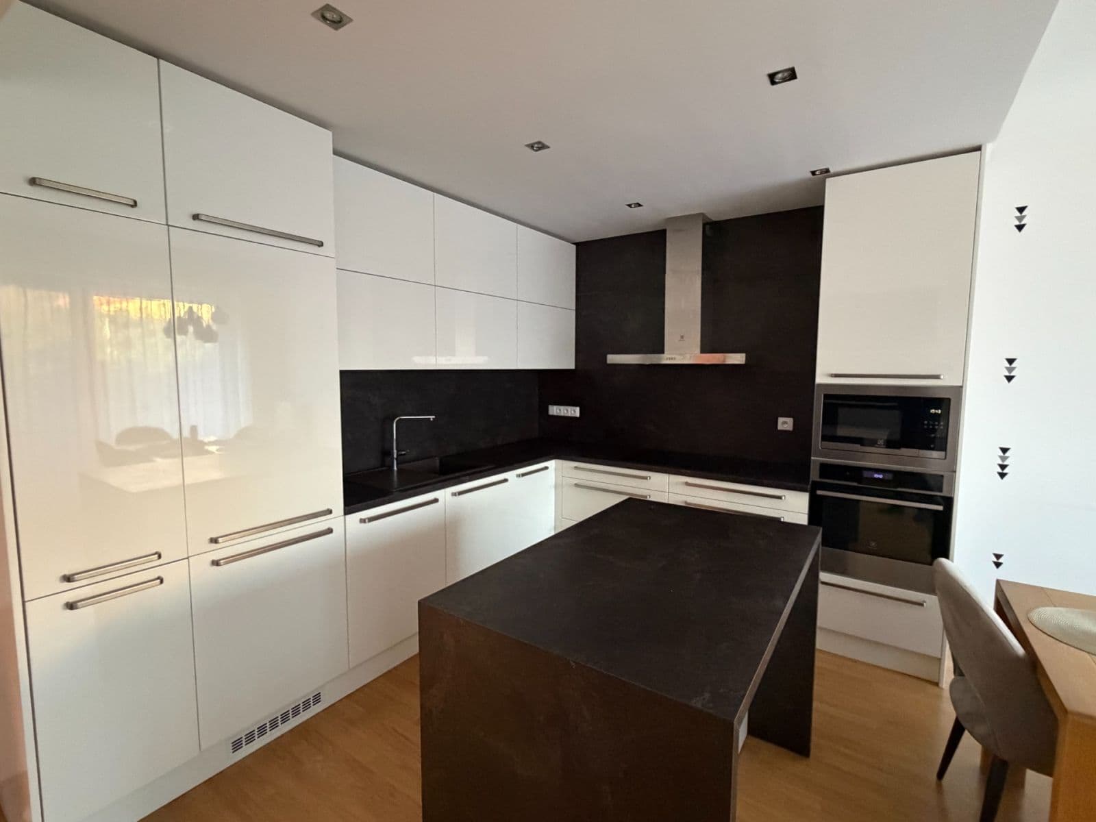 Pronájem bytu 3+kk 74 m², Luštěnická, Praha, Praha Pronájem bytu 3+kk 74 m², Luštěnická, Praha, Praha