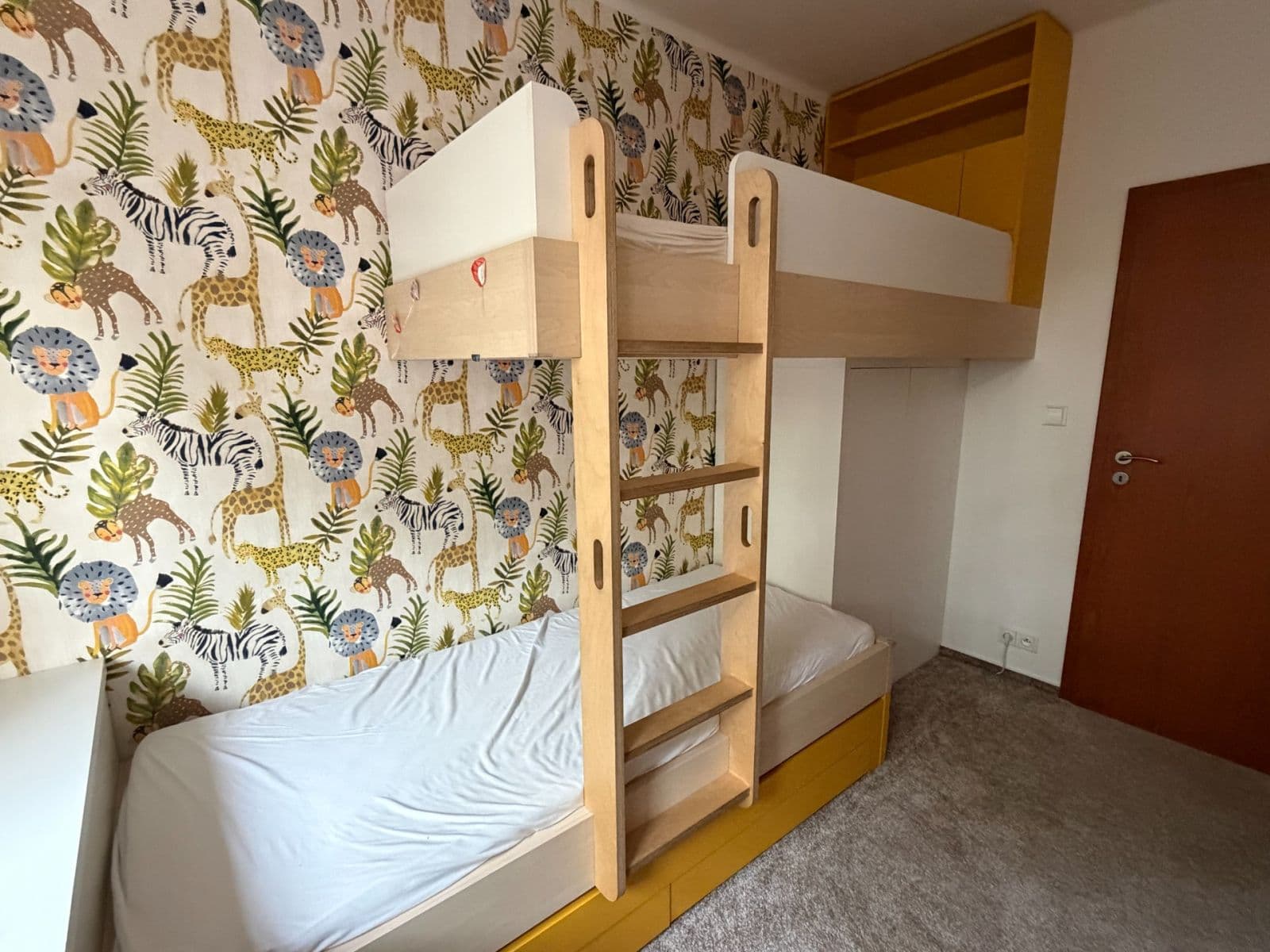 Pronájem bytu 3+kk 74 m², Luštěnická, Praha, Praha Pronájem bytu 3+kk 74 m², Luštěnická, Praha, Praha