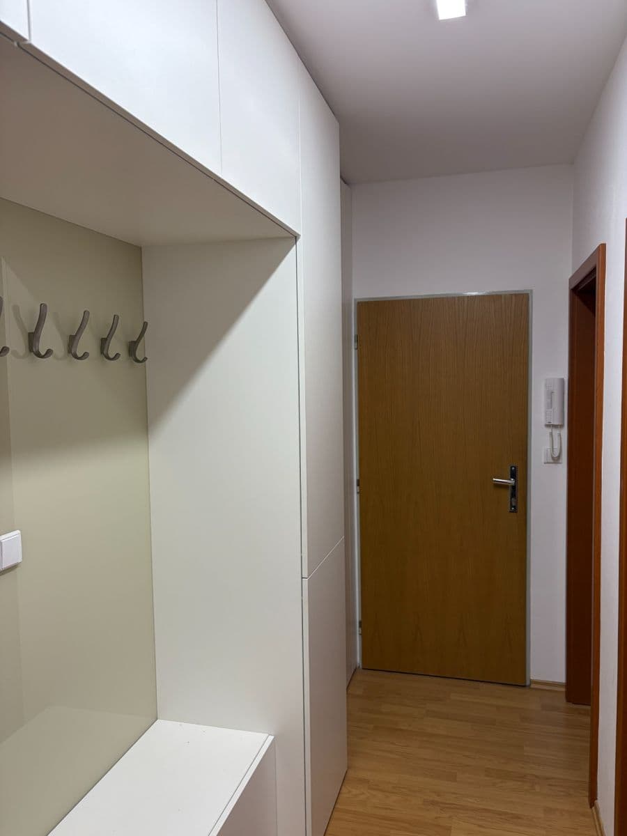 Pronájem bytu 3+kk 74 m², Luštěnická, Praha, Praha Pronájem bytu 3+kk 74 m², Luštěnická, Praha, Praha