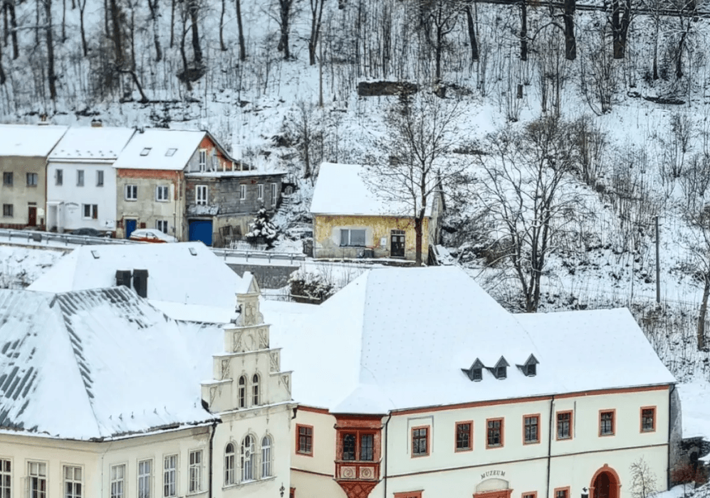 Pronájem domu 66 m², pozemek 1.000 m², Svojsíkova cesta, Jáchymov, Karlovarský kraj Pronájem domu 66 m², pozemek 1.000 m², Svojsíkova cesta, Jáchymov, Karlovarský kraj