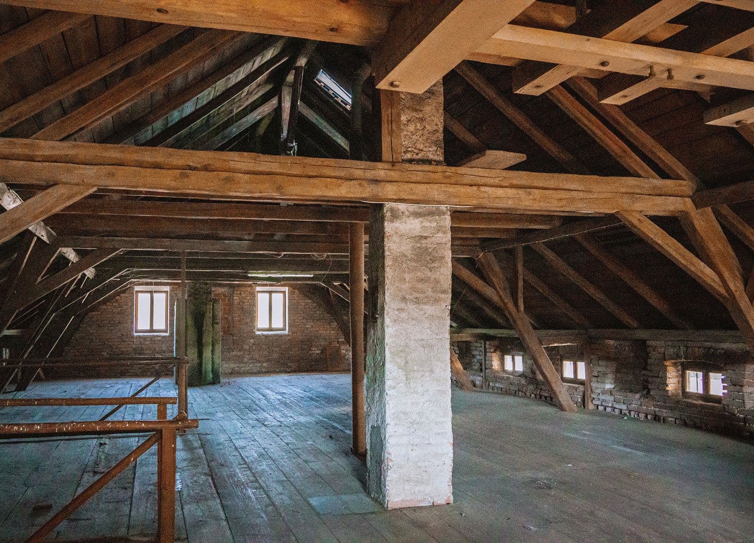 Prodej pozemku 1.050 m², Am Aichbach, Niederaichbach, Bavorsko Prodej pozemku 1.050 m², Am Aichbach, Niederaichbach, Bavorsko