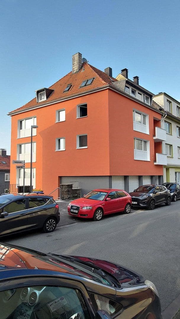 Pronájem bytu 2+1 41 m², Emilstr. 17, Wuppertal, Severní Porýní-Vestfálsko Pronájem bytu 2+1 41 m², Emilstr. 17, Wuppertal, Severní Porýní-Vestfálsko