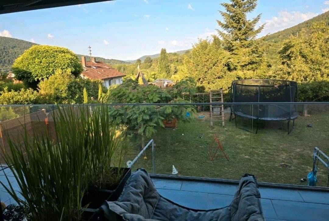 Prodej domu 200 m², pozemek 1.015 m², Freudenberg, Bádensko-Württembersko Prodej domu 200 m², pozemek 1.015 m², Freudenberg, Bádensko-Württembersko