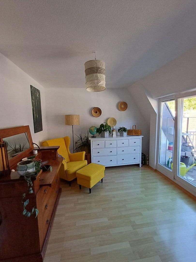 Prodej bytu 3+1 66 m², Burgstallstr. 60, Stuttgart, Bádensko-Württembersko Prodej bytu 3+1 66 m², Burgstallstr. 60, Stuttgart, Bádensko-Württembersko
