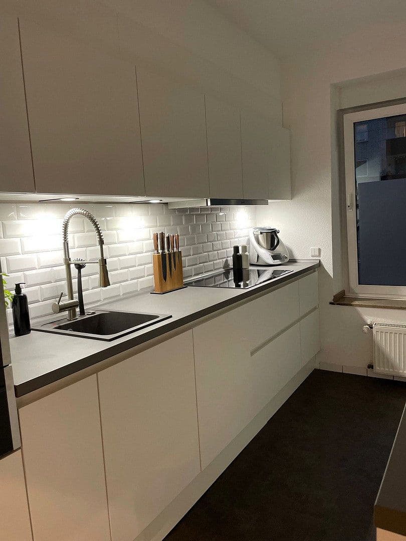 Prodej bytu 3+kk 112 m², Brehmstraße 37, Düsseldorf, Severní Porýní-Vestfálsko Prodej bytu 3+kk 112 m², Brehmstraße 37, Düsseldorf, Severní Porýní-Vestfálsko