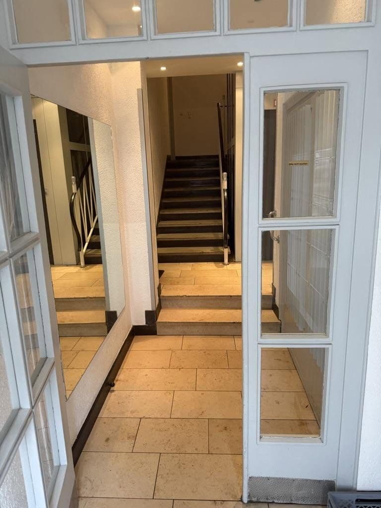 Prodej bytu 3+kk 112 m², Brehmstraße 37, Düsseldorf, Severní Porýní-Vestfálsko Prodej bytu 3+kk 112 m², Brehmstraße 37, Düsseldorf, Severní Porýní-Vestfálsko