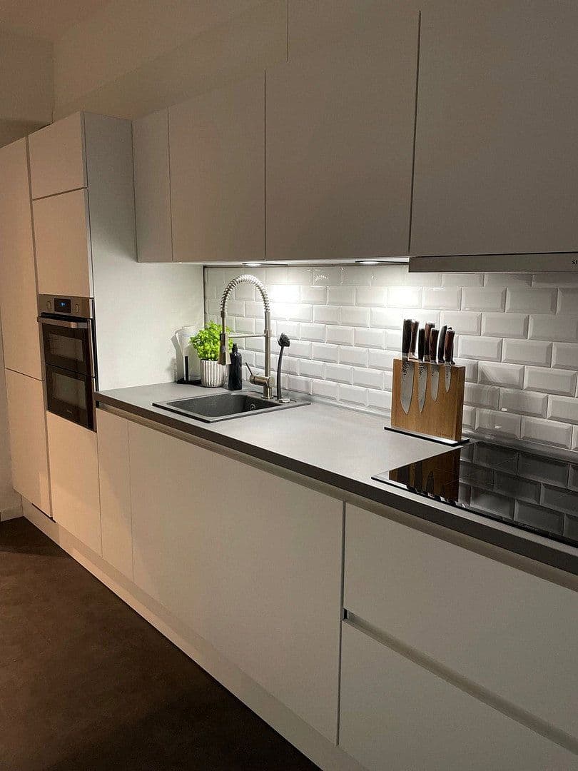 Prodej bytu 3+kk 112 m², Brehmstraße 37, Düsseldorf, Severní Porýní-Vestfálsko Prodej bytu 3+kk 112 m², Brehmstraße 37, Düsseldorf, Severní Porýní-Vestfálsko