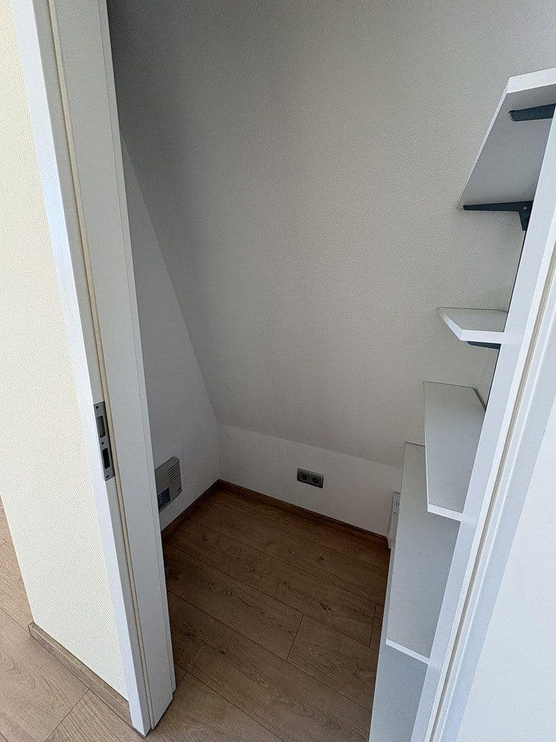 Pronájem bytu 2+1 70 m², Wendenschloßstraße 283, Berlin, Berlín Pronájem bytu 2+1 70 m², Wendenschloßstraße 283, Berlin, Berlín