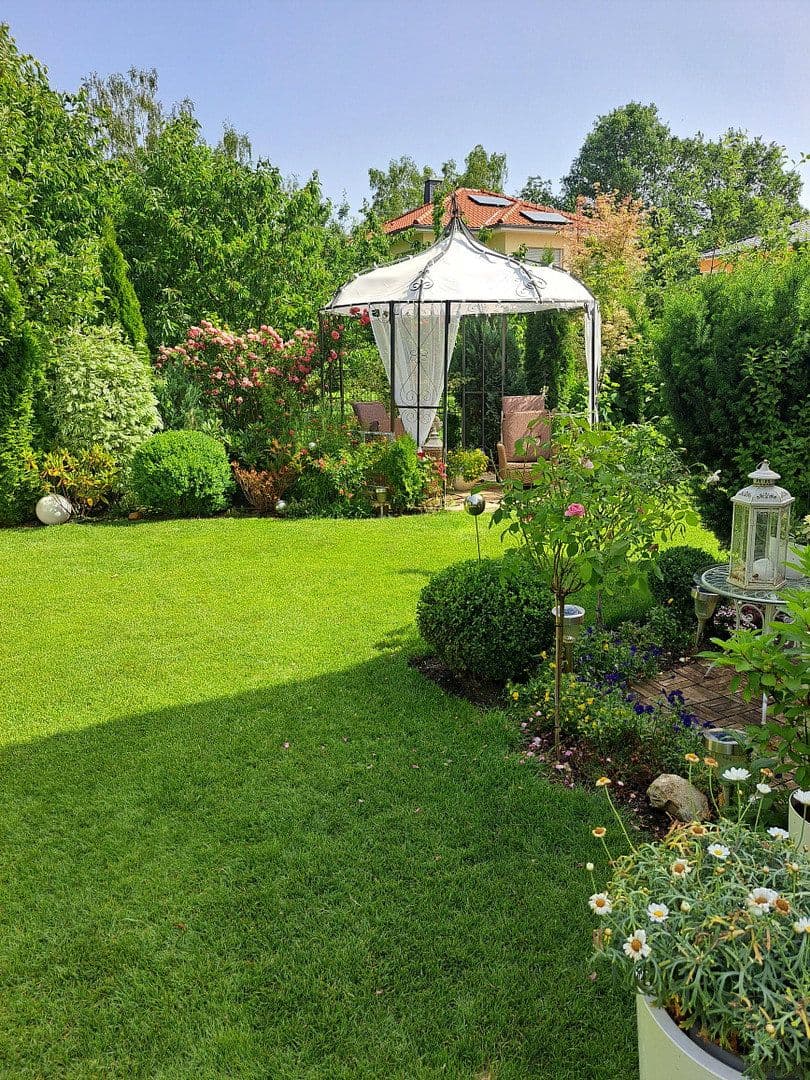 Pronájem domu 130 m², pozemek 700 m², Potsdam, Braniborsko Pronájem domu 130 m², pozemek 700 m², Potsdam, Braniborsko