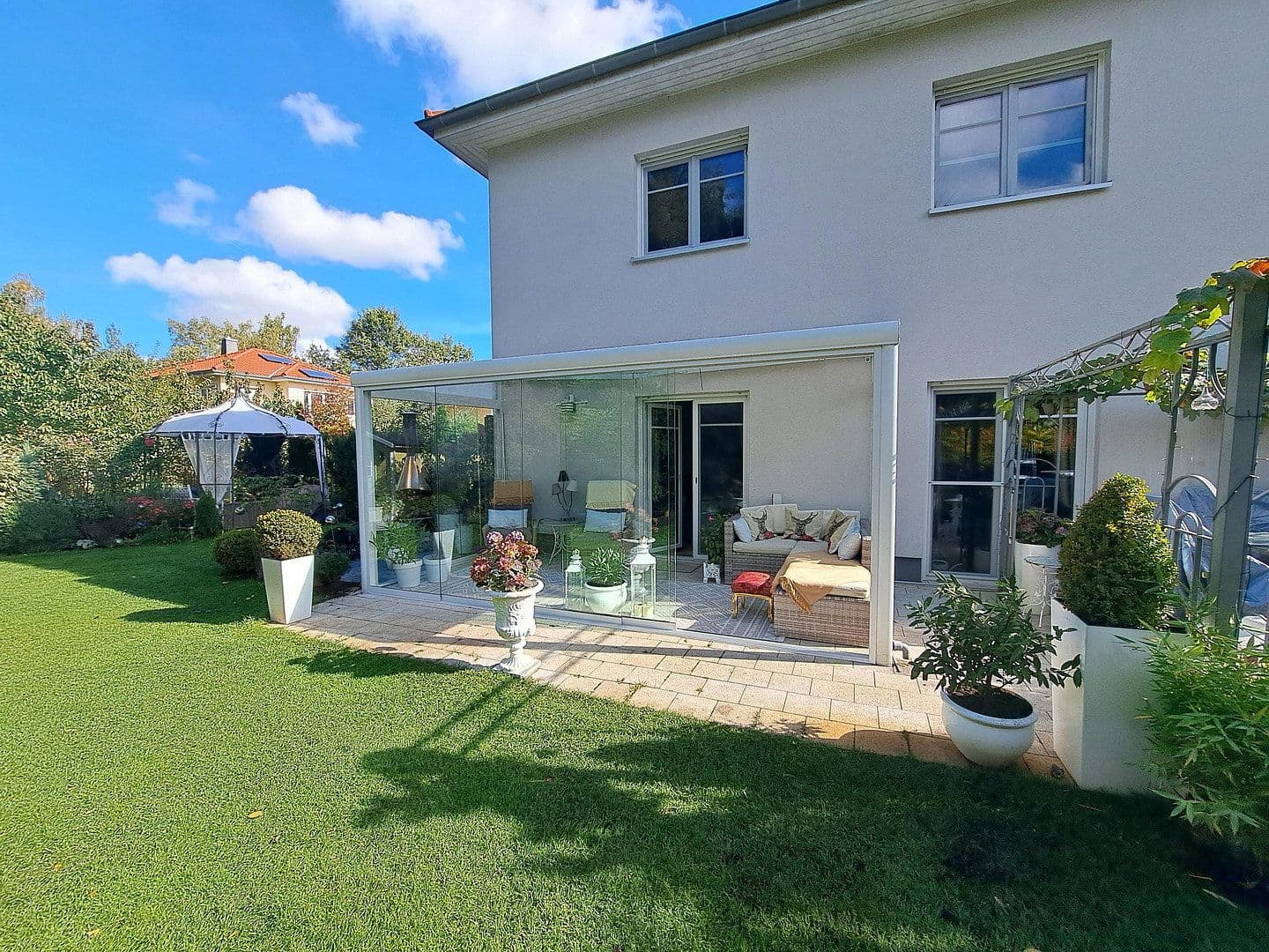 Pronájem domu 130 m², pozemek 700 m², Potsdam, Braniborsko Pronájem domu 130 m², pozemek 700 m², Potsdam, Braniborsko