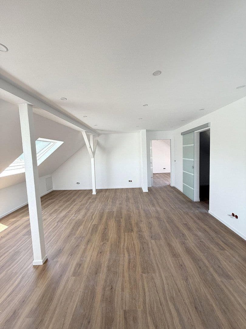 Prodej domu 315 m², pozemek 414 m², Schalksmühle, Severní Porýní-Vestfálsko Prodej domu 315 m², pozemek 414 m², Schalksmühle, Severní Porýní-Vestfálsko