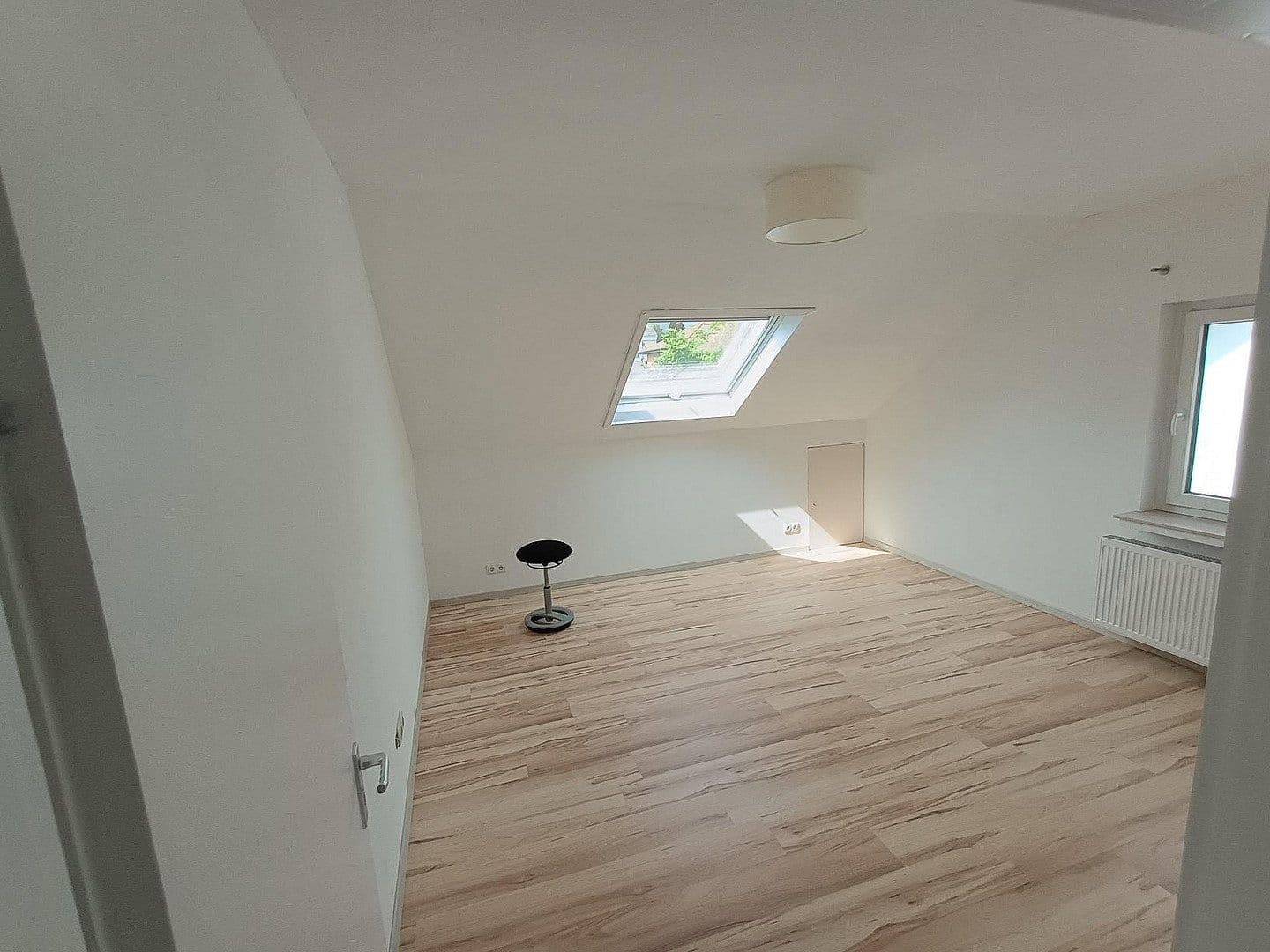 Prodej domu 155 m², pozemek 582 m², Berg, Porýní-Falc Prodej domu 155 m², pozemek 582 m², Berg, Porýní-Falc