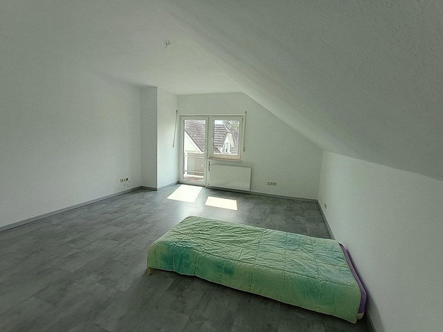 Prodej domu 155 m², pozemek 582 m², Berg, Porýní-Falc Prodej domu 155 m², pozemek 582 m², Berg, Porýní-Falc