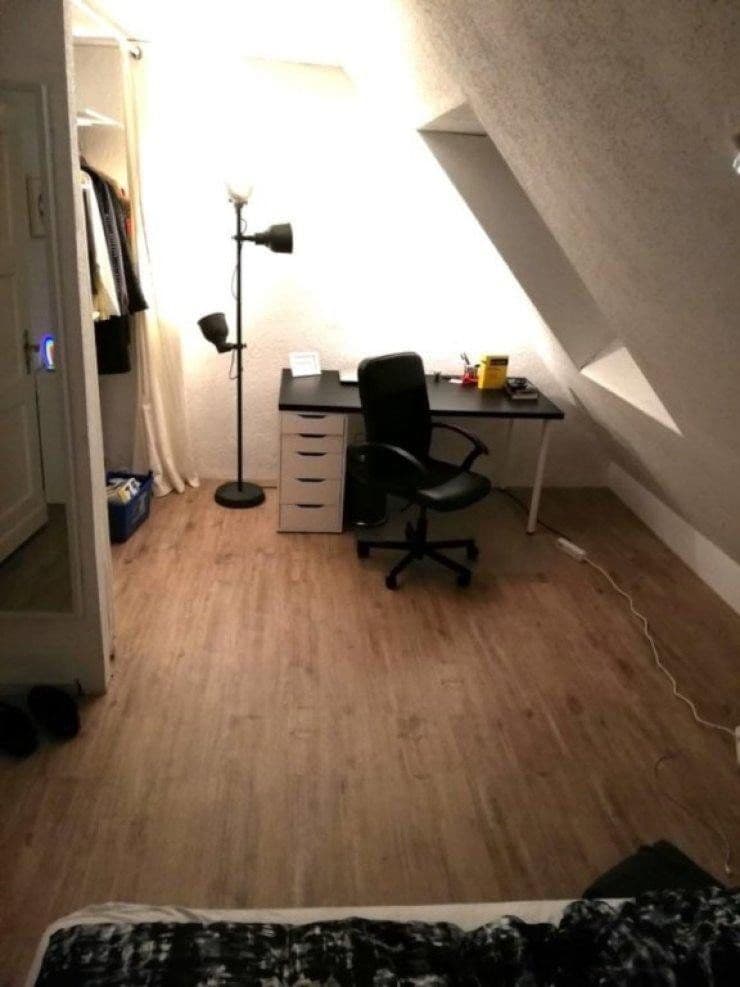 Prodej domu 142 m², pozemek 300 m², Siegen, Severní Porýní-Vestfálsko Prodej domu 142 m², pozemek 300 m², Siegen, Severní Porýní-Vestfálsko