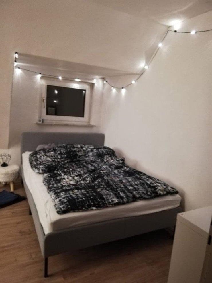 Prodej domu 142 m², pozemek 300 m², Siegen, Severní Porýní-Vestfálsko Prodej domu 142 m², pozemek 300 m², Siegen, Severní Porýní-Vestfálsko