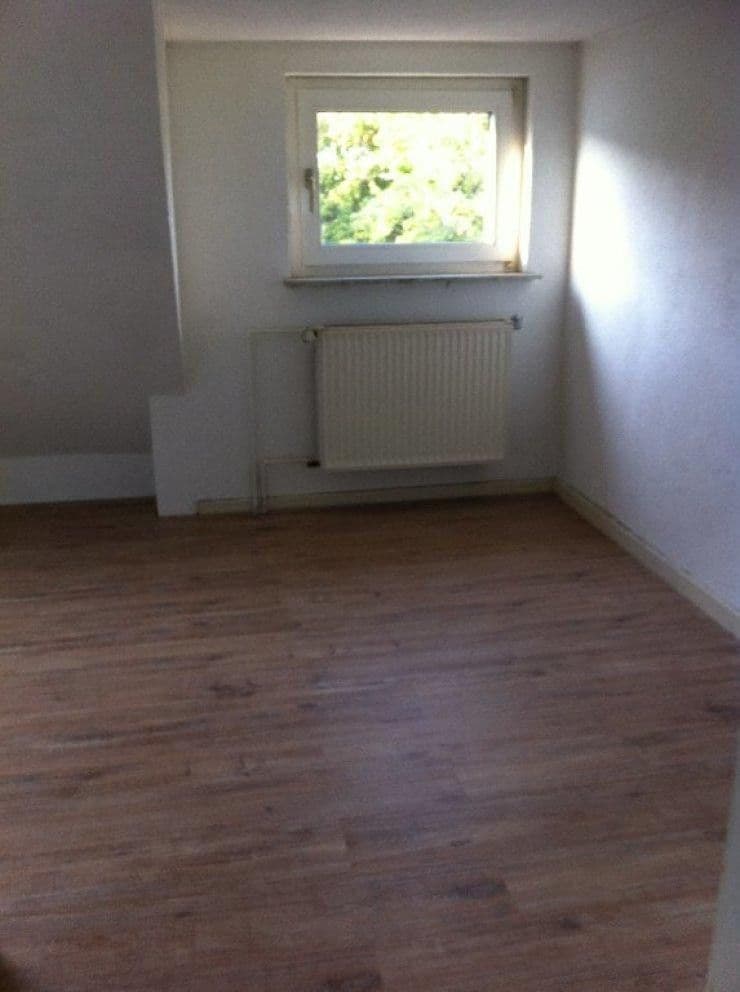 Prodej domu 142 m², pozemek 300 m², Siegen, Severní Porýní-Vestfálsko Prodej domu 142 m², pozemek 300 m², Siegen, Severní Porýní-Vestfálsko