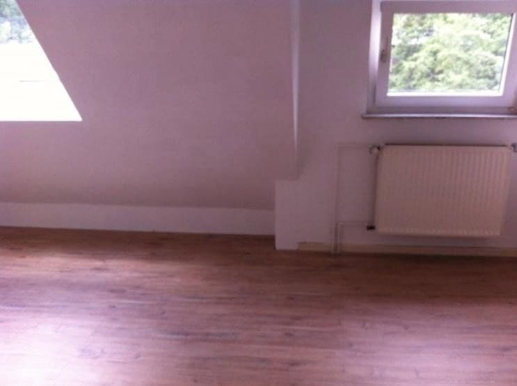 Prodej domu 142 m², pozemek 300 m², Siegen, Severní Porýní-Vestfálsko Prodej domu 142 m², pozemek 300 m², Siegen, Severní Porýní-Vestfálsko